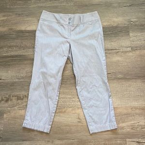 Loft size 6 blue and white striped original crop pant!